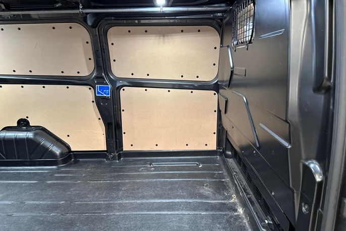 Ford Transit Custom 320L TDCi 170 Sport aut.